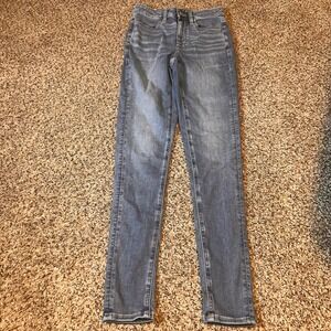 American Eagle Super High-Rise Jeggings Size 4 Long Blue Wash Denim‎ Jeans
